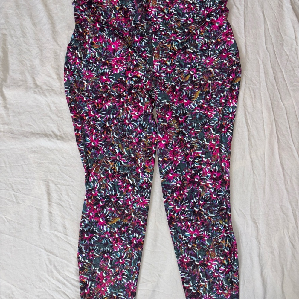 Lululemon Base Pace floral electric Leggings 16
